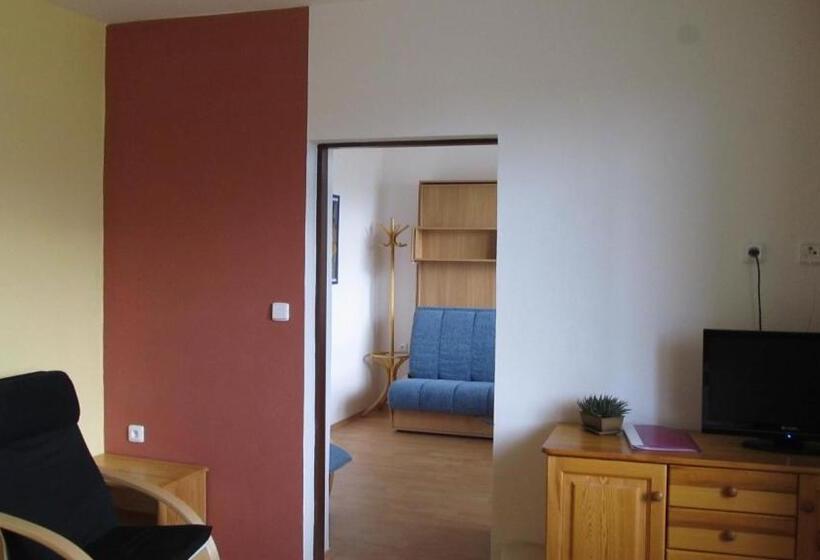 Четырехместный Номер Стандарт, Ubytování U Macochy