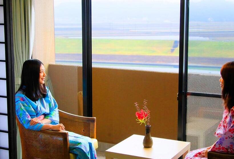 חדר משפחתי, Yutorelo Yamaga