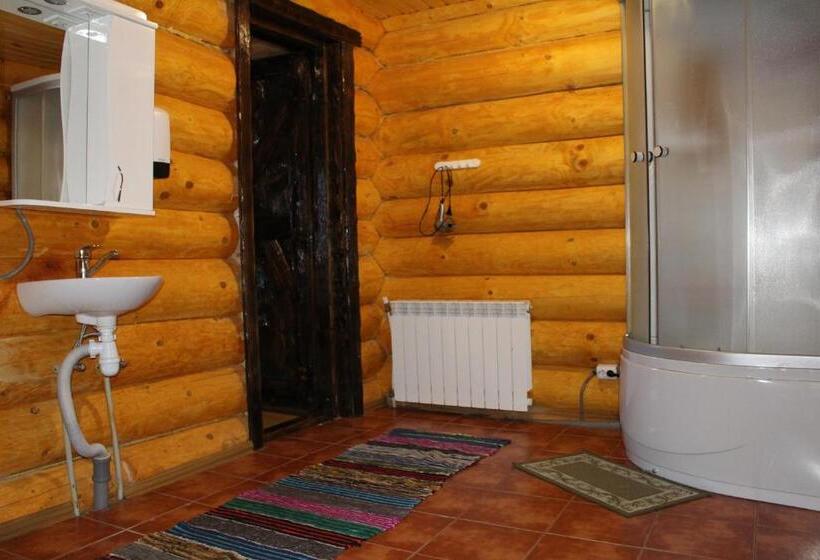 Номер Стандарт Трехместный, Berloga Sinevir