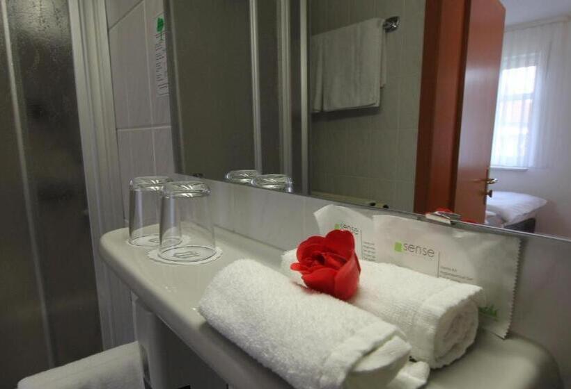 غرفة قياسية, & Restaurant Am Rosenhügel