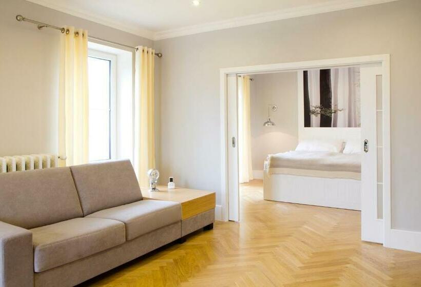 סוויטה, Spa Hotel Garni Löwenstein