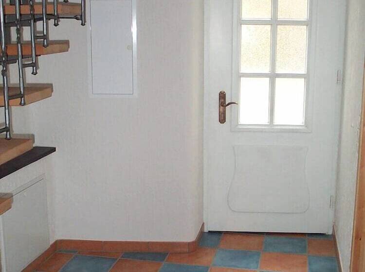 Дом 1 Спальня, Zur Post