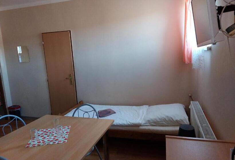 スタンダードトリプルルーム, Penzion Flipper