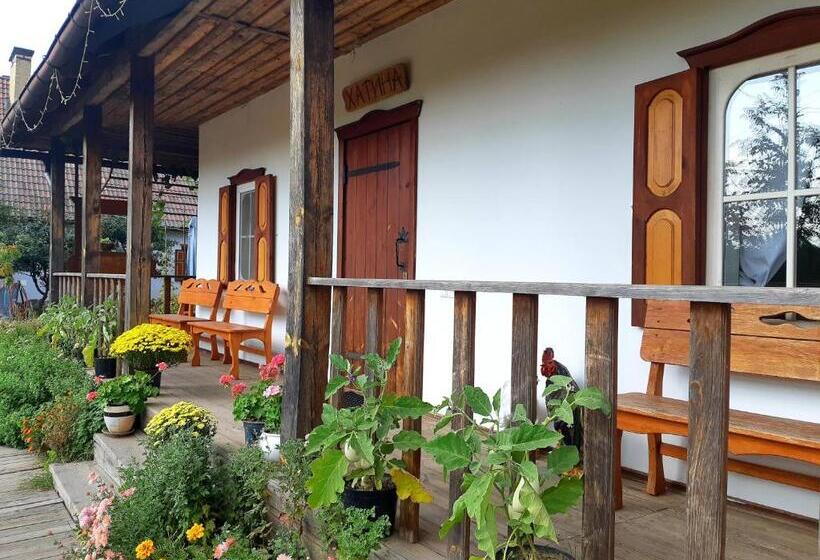 غرفة عائلية مطلّة علي الحديقة, Vesela Sadyba