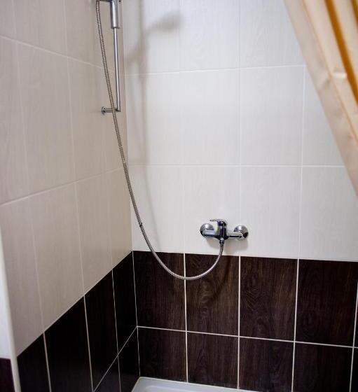 غرفة قياسية, Vesela Sadyba