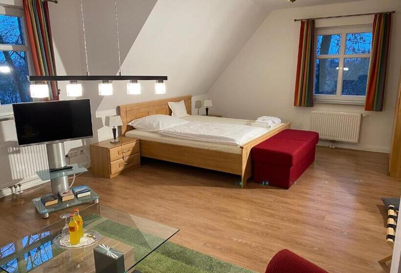 Апартаменты 1 Спальня Вид на Сад, Pension Hessbögel