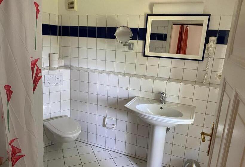 Студия Deluxe, Pension Hessbögel