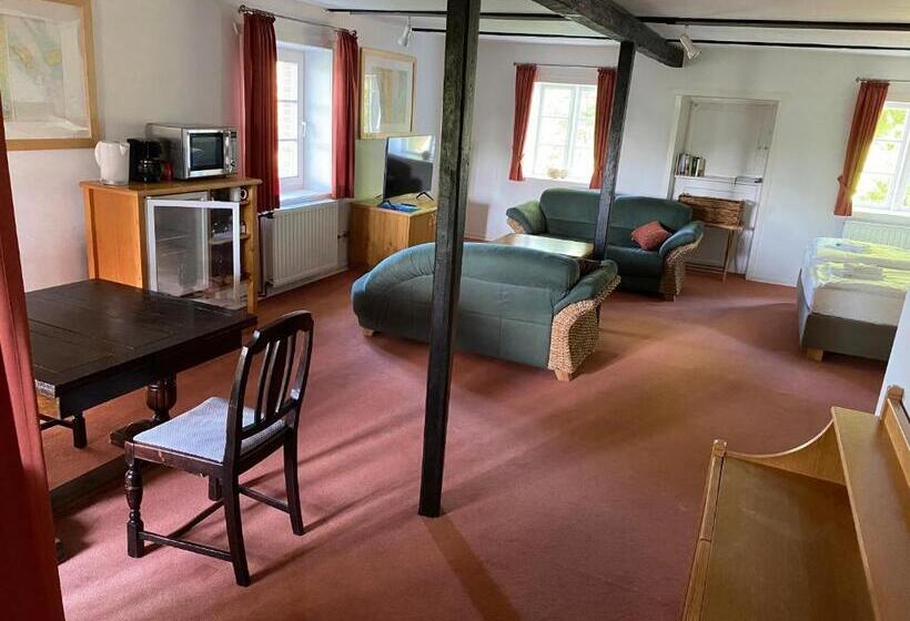 Студия Deluxe, Pension Hessbögel