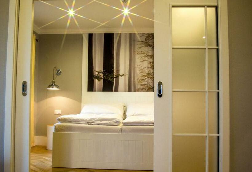 סוויטה, Spa Hotel Garni Löwenstein