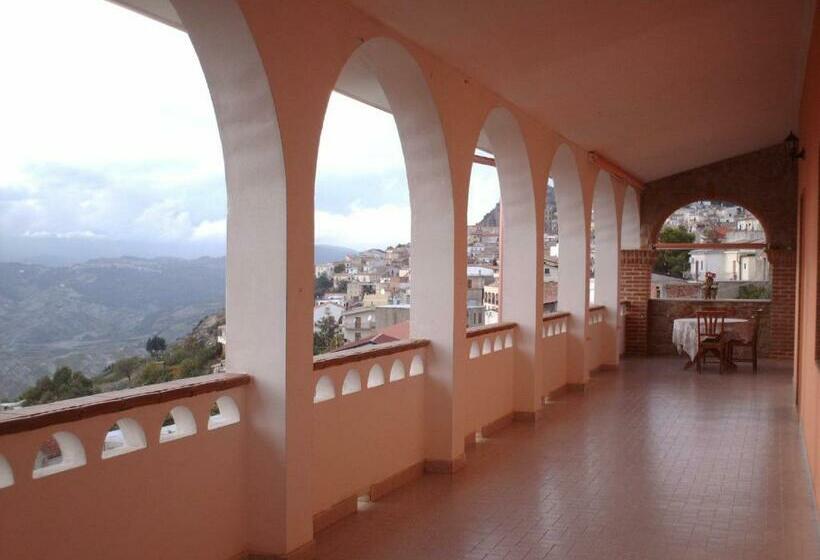 Номер Deluxe с Балконом, B&b Castello Michelina