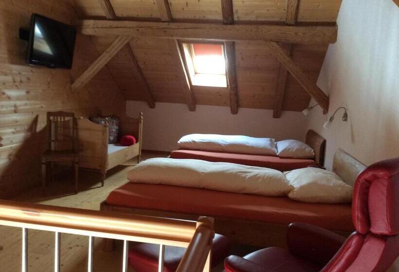 Семейный Номер, Bnb Haag