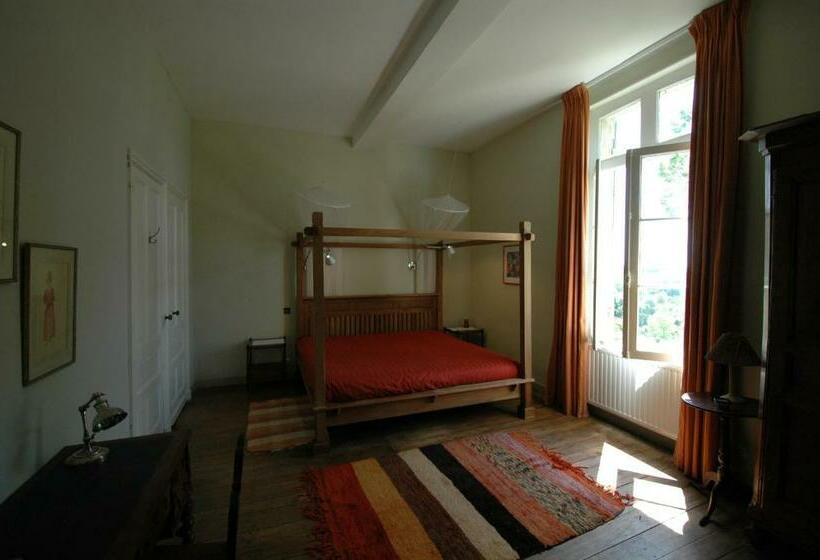 חדר סטנדרט לשלושה, Château Le Tour   Chambres D Hôtes