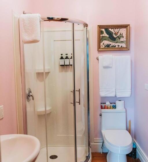 标准间, Manoir Des Curiosits