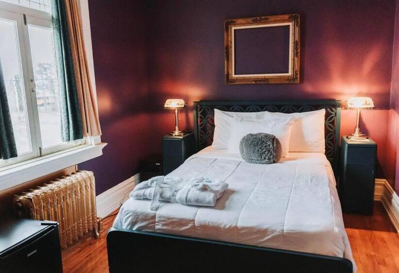 标准间, Manoir Des Curiosits