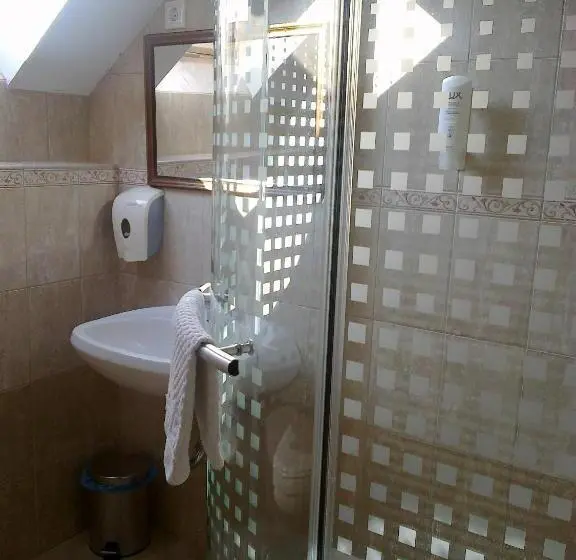 スタンダードルーム, Györgyey Kastély Panzió és étterem
