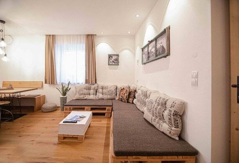 Апартаменты Comfort 2 Спальни, Haus Urban
