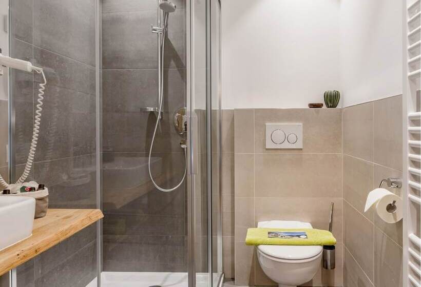 컴포트 트리플 룸, Haus Urban