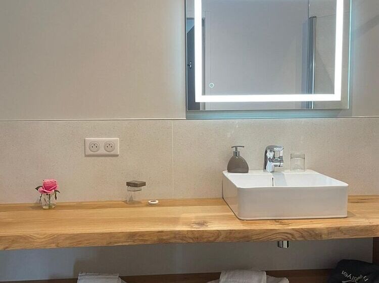 غرفة سوبيريور, Hôtel & Restaurant   Le Manoir Des Cèdres   Piscine Chauffée Et Climatisation