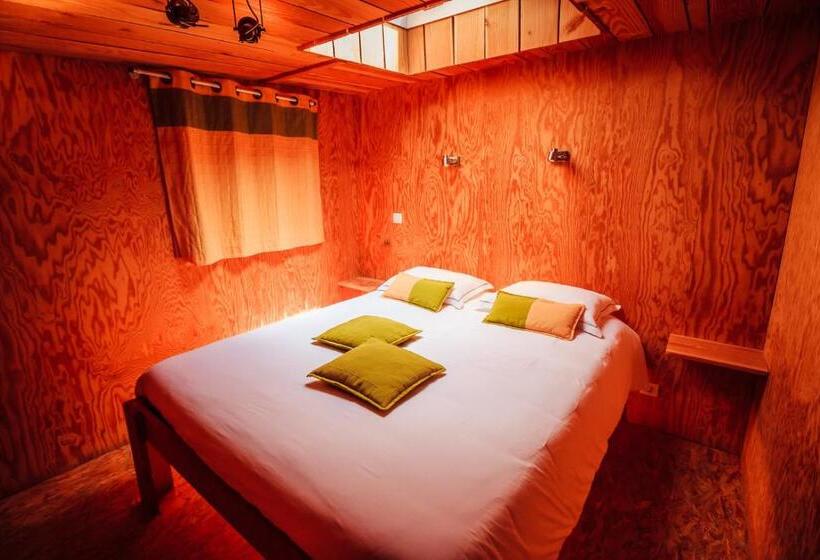 스탠다드 트리플 룸, Les Volca'lodges De Tournebise