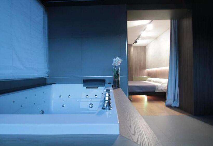 Люкс, Vytae Spa & Resort