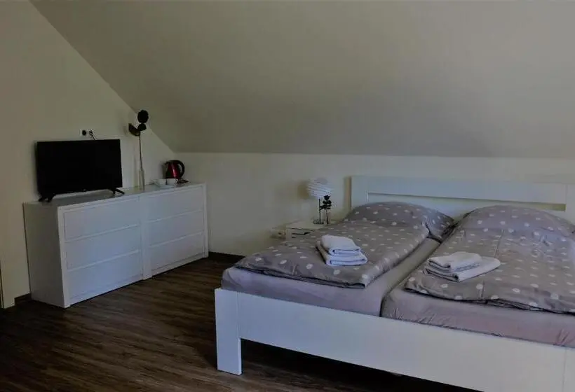 スタンダード４人部屋, Penzion A Relax Centrum Andělka