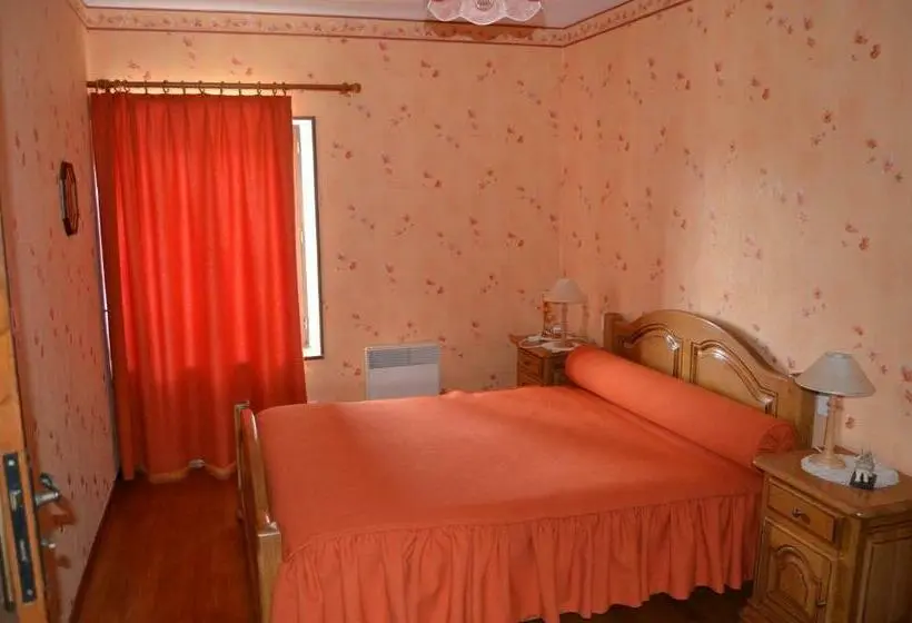 スタンダードルーム, Chambres D'hotes & Champagne Douard