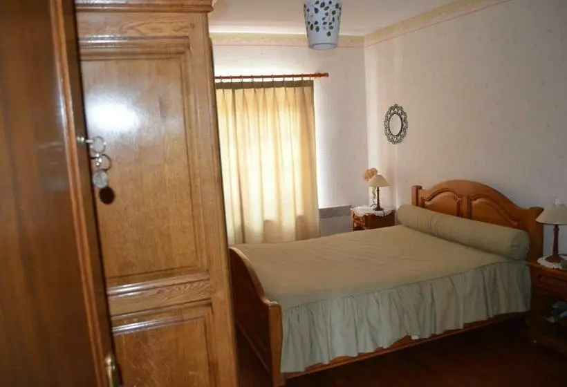 スタンダードルーム, Chambres D'hotes & Champagne Douard