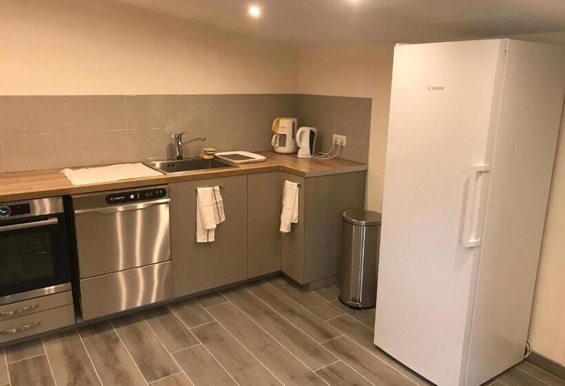 침실 1개 아파트, Chambres D'hotes & Champagne Douard