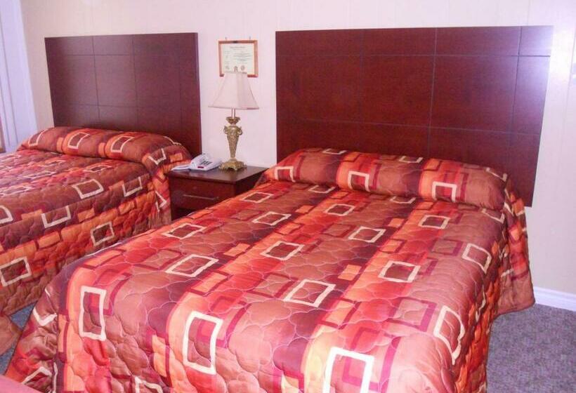 带2个双人床的标准工作室, Deep River Motel