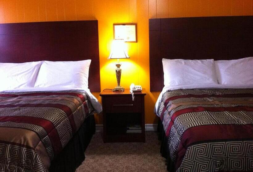 带2个双人床的标准工作室, Deep River Motel