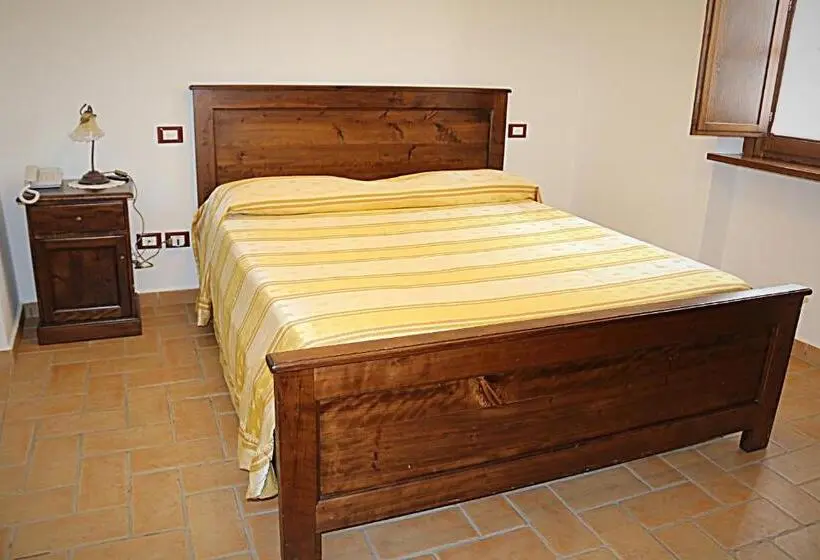 スタンダードルーム, Agriturismo La Valle Dei Fiori Di Bellucci Rosanna