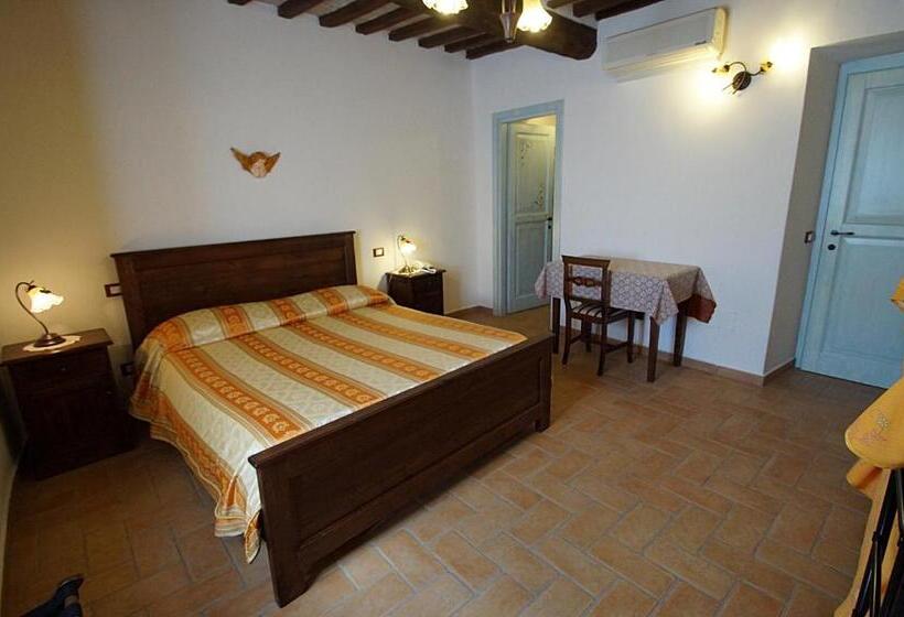 4인용 스탠다드 룸, Agriturismo La Valle Dei Fiori Di Bellucci Rosanna