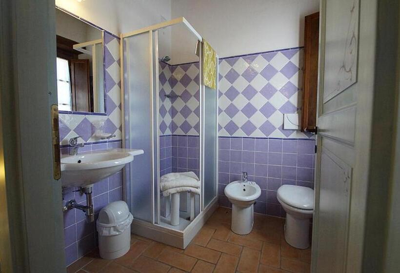 4인용 스탠다드 룸, Agriturismo La Valle Dei Fiori Di Bellucci Rosanna