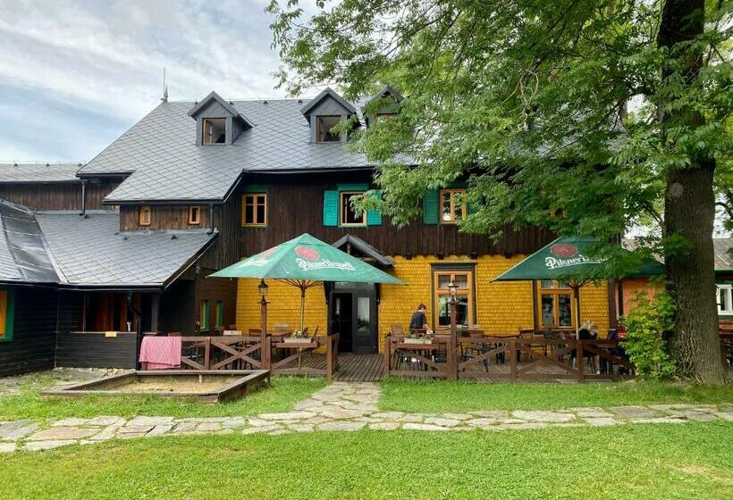 Háromágyas Standard Szoba, Penzion Rejviz