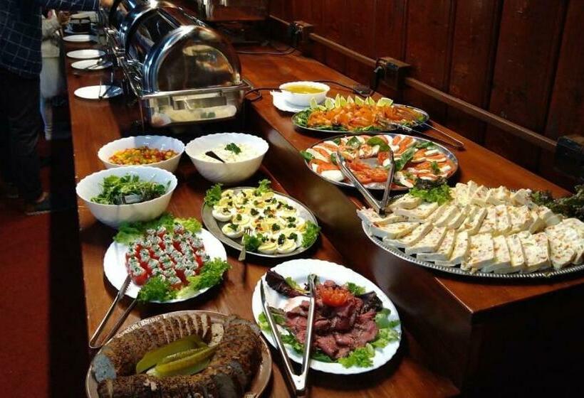 Háromágyas Standard Szoba, Penzion Rejviz