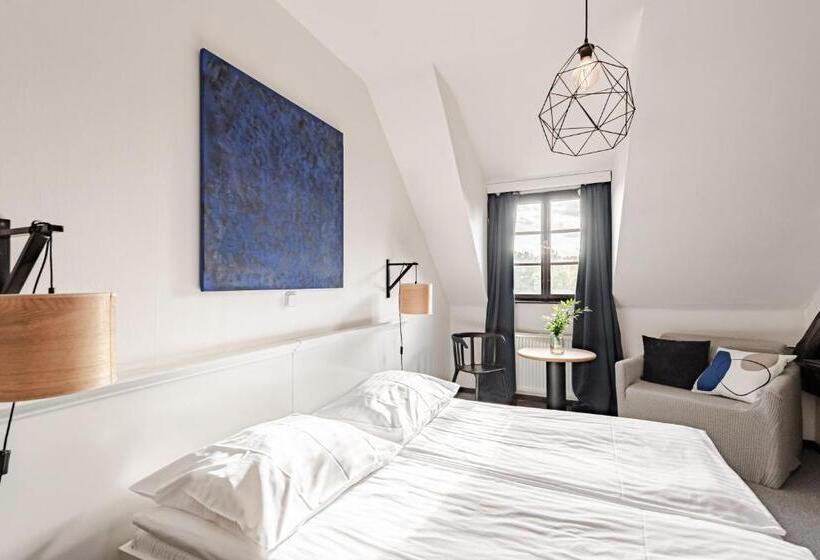 غرفة قياسية, Pivoňka