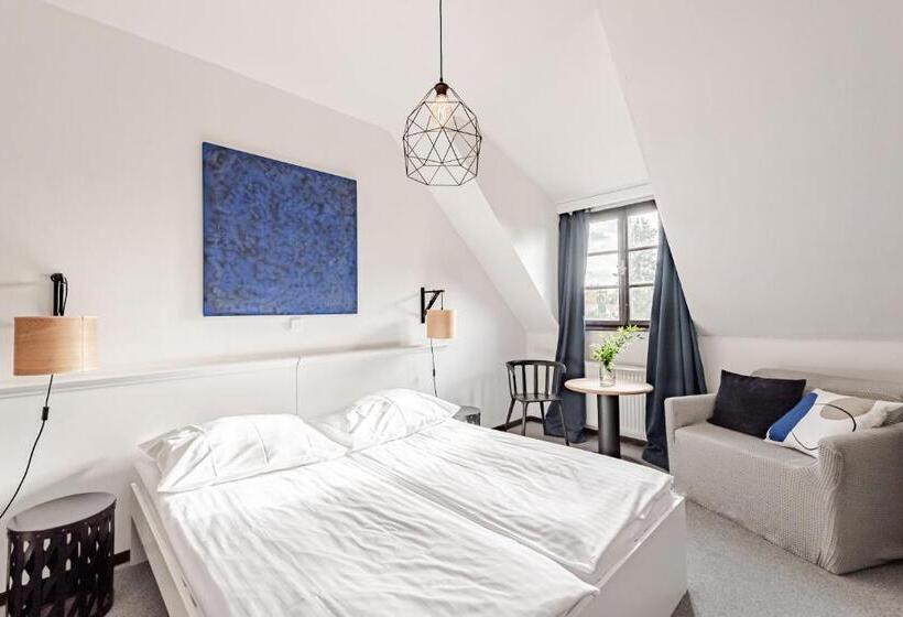 غرفة قياسية, Pivoňka