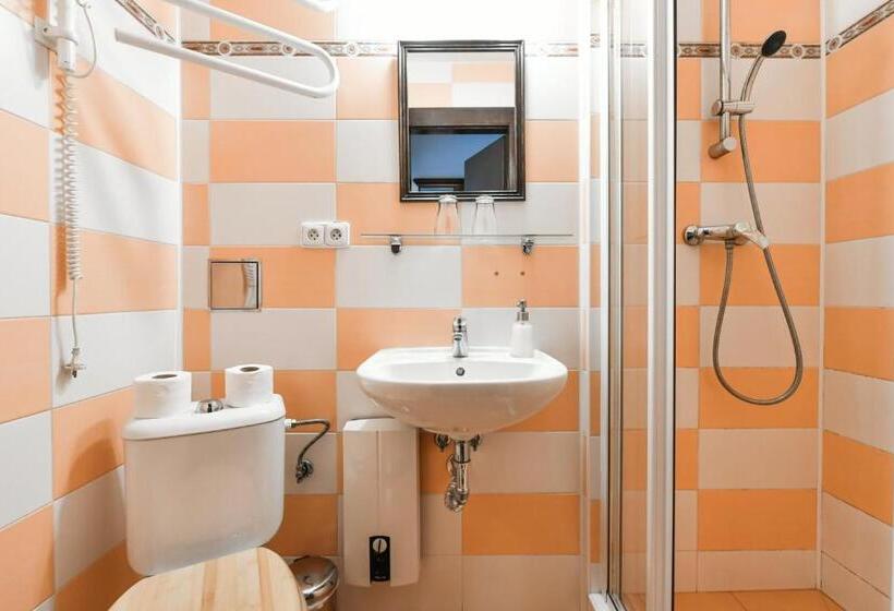 غرفة قياسية, Pivoňka