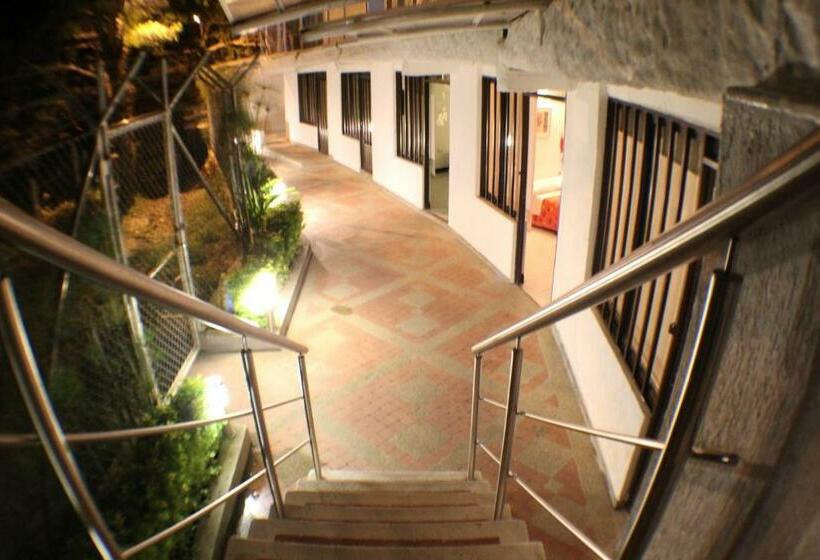 غرفة قياسية ثلاثية, Sky Club Eco