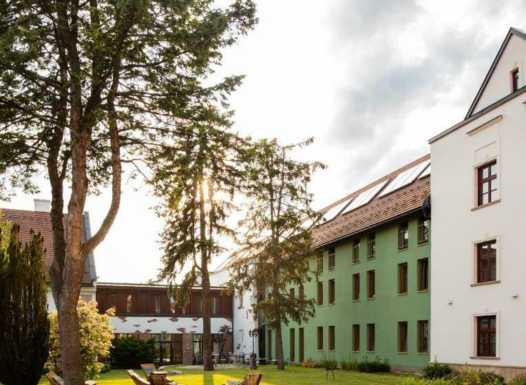 スーペリアールーム, Vécsecity Superior