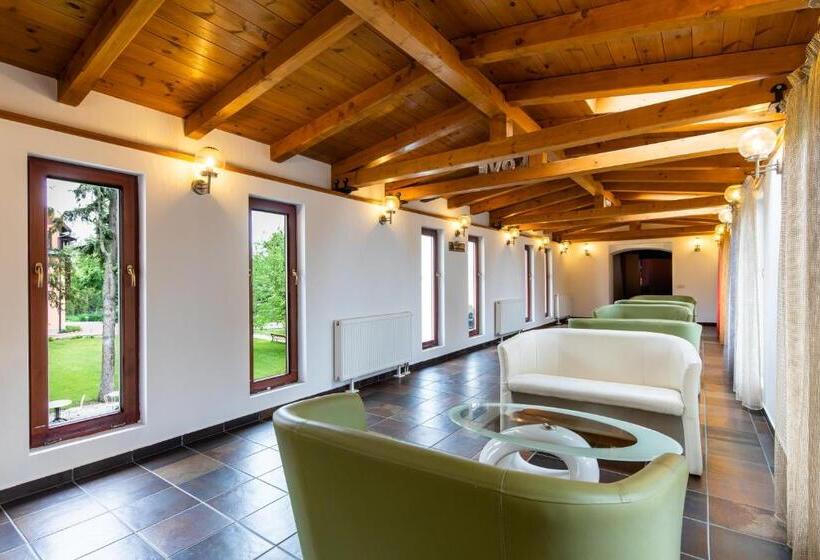 デラックスファミリールーム, Vécsecity Superior