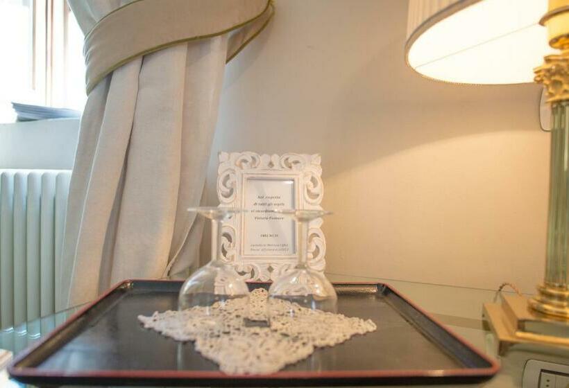 غرفة ديلوكس ذات إطلالة, Castello Di Mornico Losana