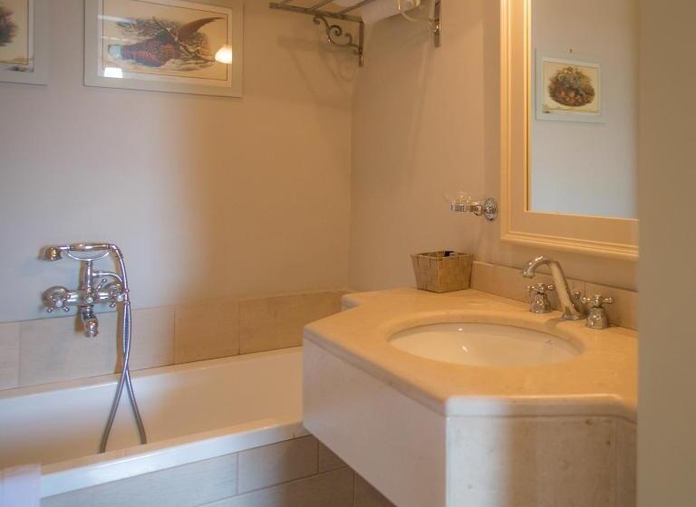 غرفة ديلوكس ذات إطلالة, Castello Di Mornico Losana