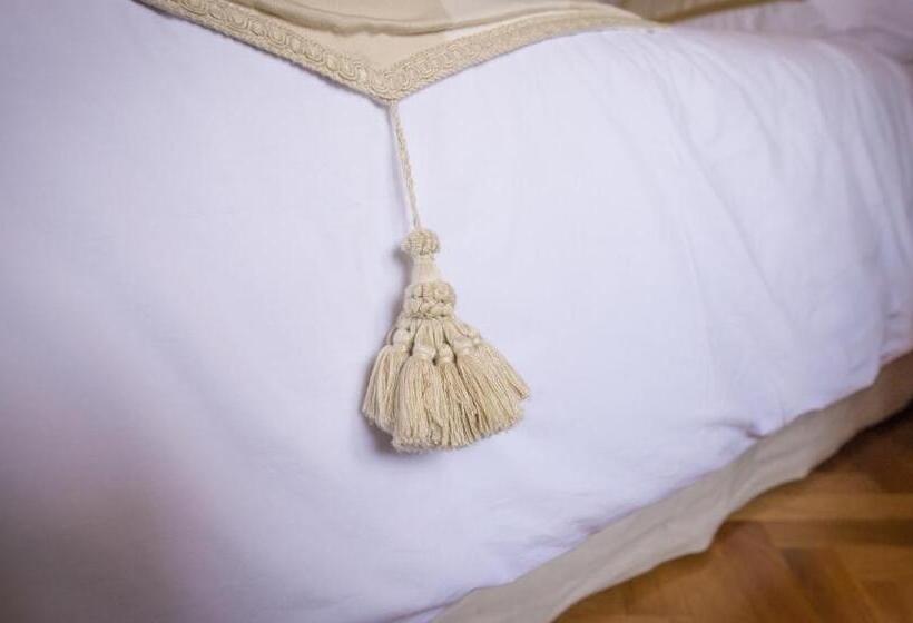 غرفة ديلوكس, Castello Di Mornico Losana