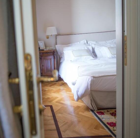 Номер Deluxe, Castello Di Mornico Losana
