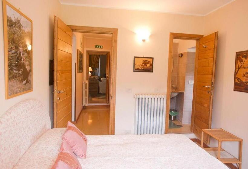 غرفة قياسية فردية, La Torretta Historical Home