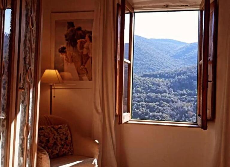 غرفة قياسية مطلة على الجبل, La Torretta Historical Home