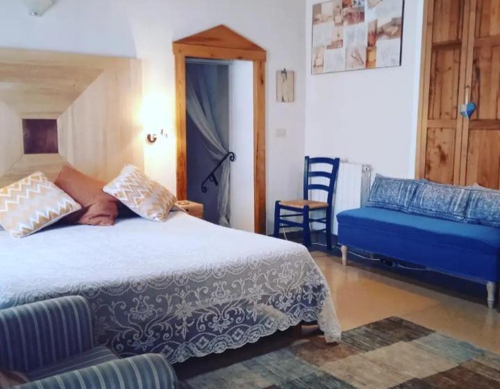 جناح مطلّ علي الجبل, La Torretta Historical Home