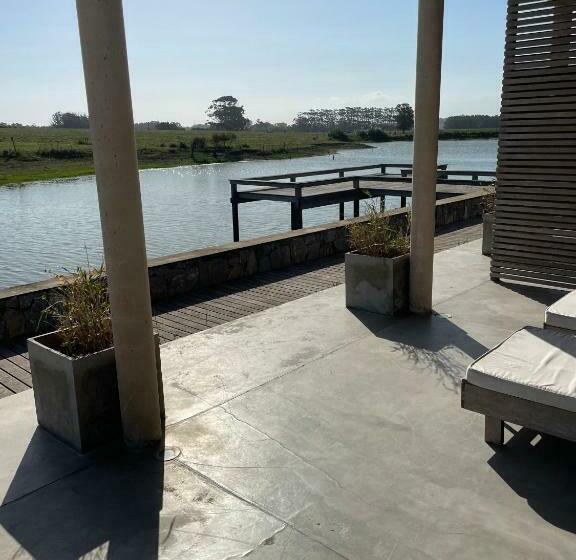 Suite with lake view, Lomas De San Vicente Hotel Boutique