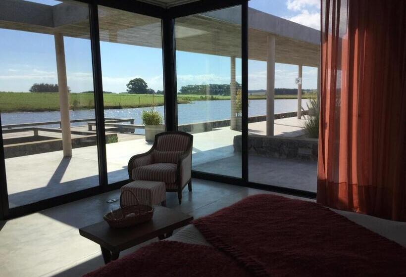 Suite with lake view, Lomas De San Vicente Hotel Boutique